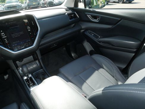 Used 2024 Subaru Ascent Limited w/ Technology Package AWD/4WD image 11