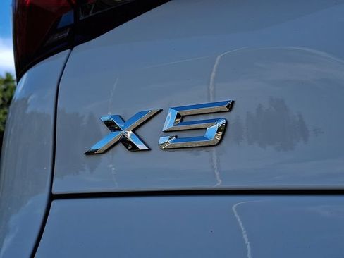 Used 2026 BMW X5 xDrive40i w/ M Sport Package AWD/4WD image 31