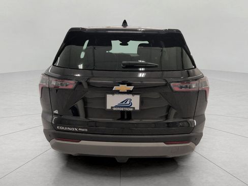 Used 2025 Chevrolet Equinox LT AWD/4WD image 25