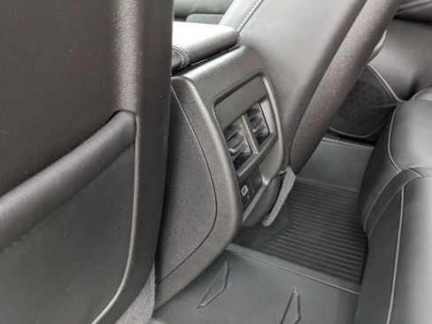 Used 2022 Cadillac XT4 Premium Luxury w/ Safety Alert Package image 23