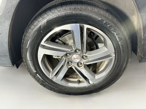 Used 2020 GMC Terrain SLT image 11