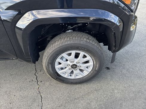 New 2025 Toyota Tacoma 4x4 Double Cab image 10