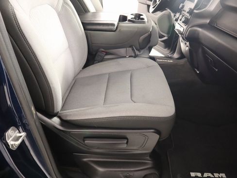 Used 2021 RAM 1500 Big Horn image 12