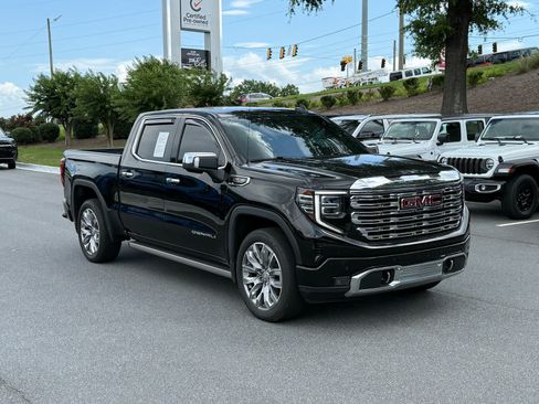 Used 2024 GMC Sierra 1500 Denali AWD/4WD image 7