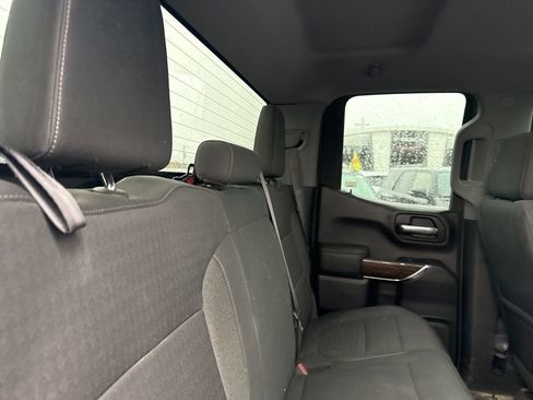 Used 2019 GMC Sierra 1500 SLE w/ SLE Value Package image 32