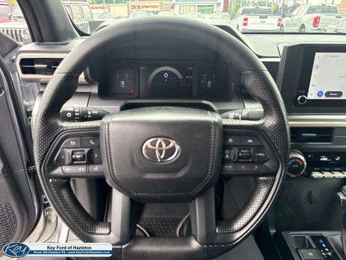 Used 2026 Toyota Tacoma SR5 AWD/4WD image 25