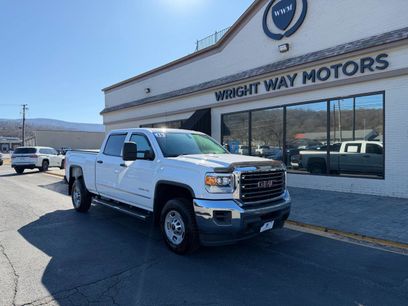 Used 2015 GMC Sierra 2500 4x4 Crew Cab w/ Sierra Convenience Package