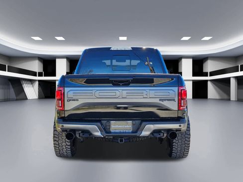 Used 2018 Ford F150 Raptor w/ Equipment Group 802A Luxury image 5