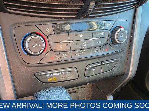 Used 2019 Ford Escape SE image 19