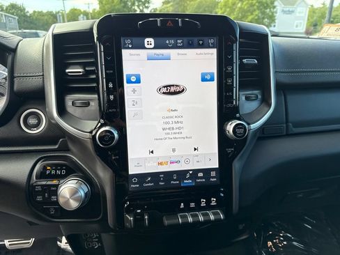 Used 2023 RAM 1500 Laramie AWD/4WD image 12