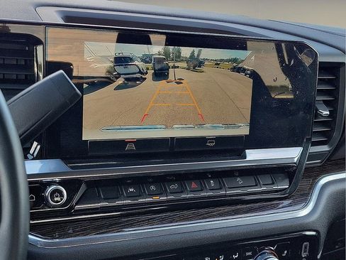 Used 2024 GMC Sierra 1500 Elevation image 16