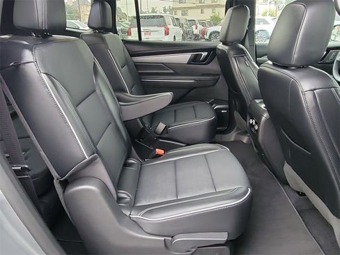 Used 2026 Buick Enclave Preferred image 27