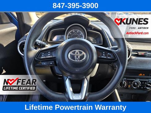 Used 2019 Toyota Yaris LE image 32