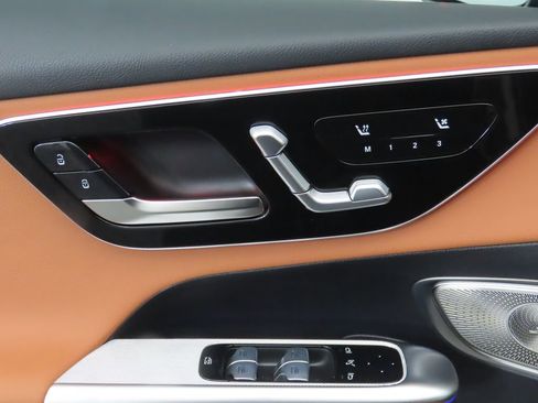 Certified 2026 Mercedes-Benz GLC 300 image 24