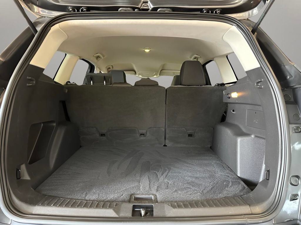 Used 2016 Ford Escape SE FWD image 9