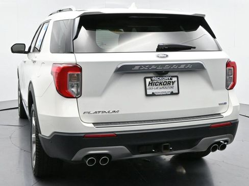 Used 2020 Ford Explorer Platinum w/ Premium Technology Package AWD/4WD image 6