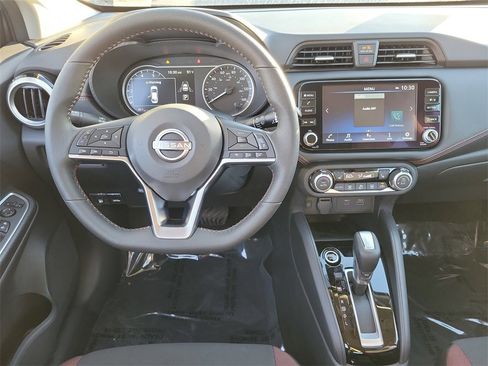 New 2025 Nissan Versa SR w/ Trunk Package image 4