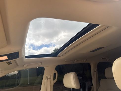 Used 2017 Lexus LX 570 4WD image 19