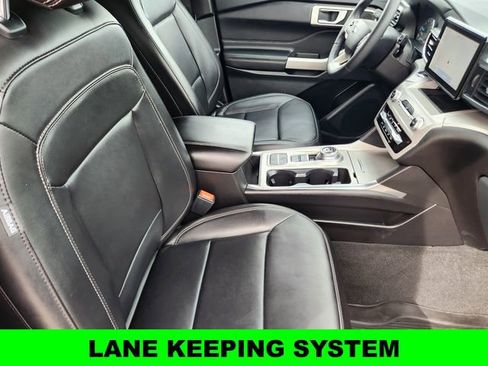 Used 2023 Ford Explorer XLT w/ Equipment Group 202A image 12