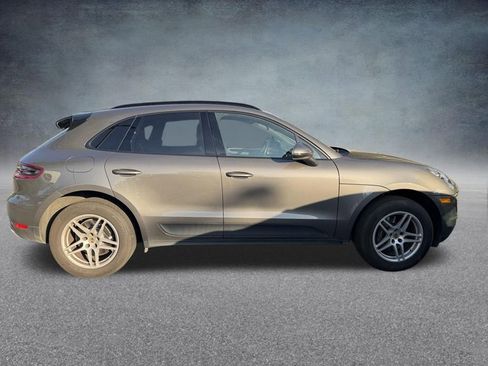 Used 2018 Porsche Macan image 5