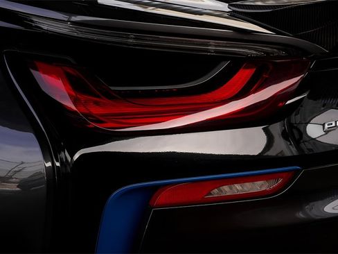 Used 2019 BMW i8 Roadster image 34