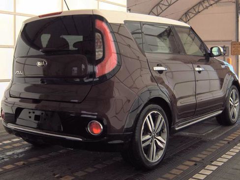Used 2017 Kia Soul + w/ Option Group 041 image 4