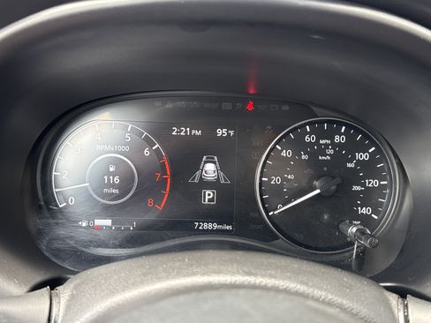 Used 2023 Nissan Kicks SV FWD image 19