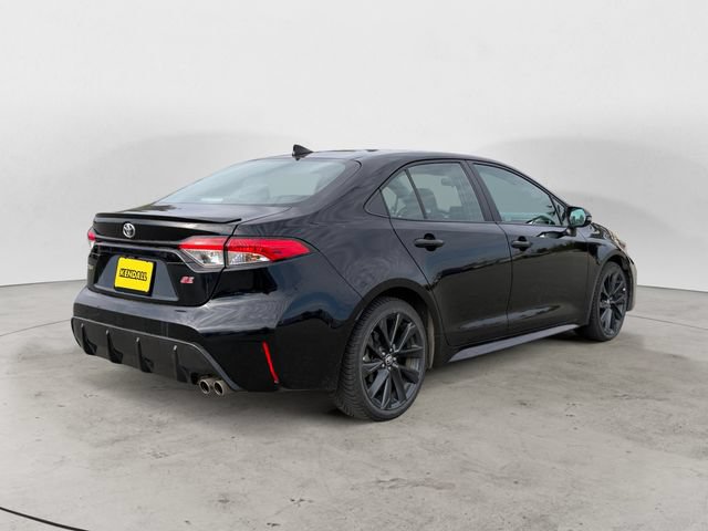 Used 2024 Toyota Corolla SE w/ SE Premium Package FWD image 5