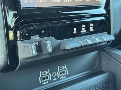 New 2026 RAM 1500 Big Horn AWD/4WD image 18