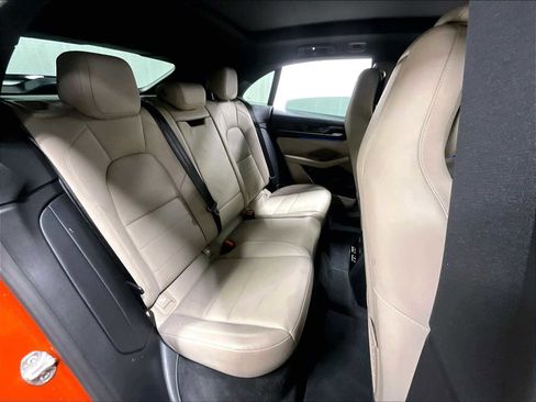 Used 2025 Porsche Macan Electric image 32