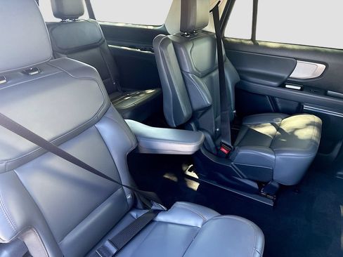 Used 2025 Ford Expedition Max Active AWD/4WD image 29