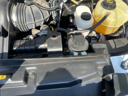 Used 2016 Ford E-350 and Econoline 350 Super Duty w/ Power Windows & Locks Group image 14