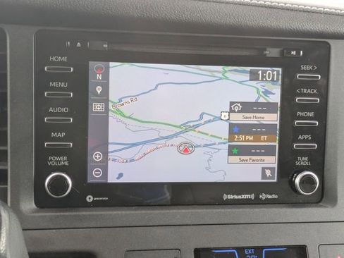 Used 2018 Toyota Sienna XLE Premium image 24