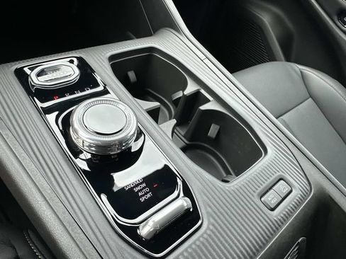 New 2026 Jeep Cherokee Limited AWD/4WD image 37