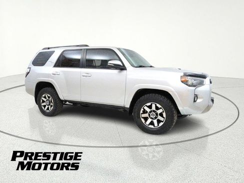 Used 2019 Toyota 4Runner TRD Off-Road Premium AWD/4WD image 10