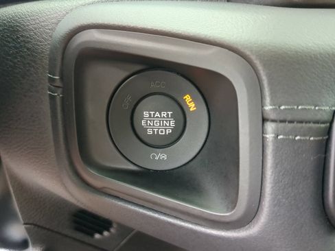 Used 2026 Jeep Wrangler Unlimited Sahara AWD/4WD image 67