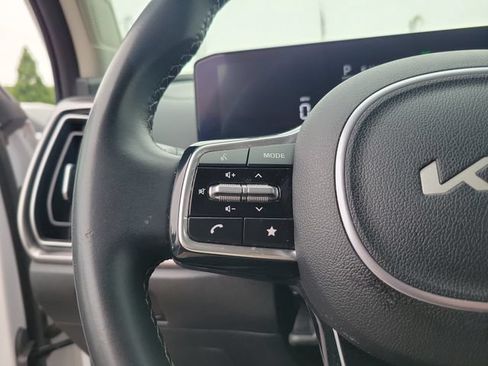 Certified 2024 Kia Sorento S AWD/4WD image 17