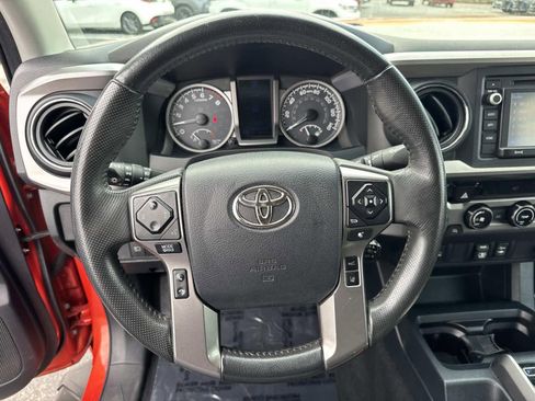 Used 2018 Toyota Tacoma SR5 image 26