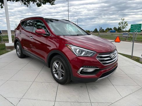 Used 2017 Hyundai Santa Fe Sport w/ 2.4L Tech Package 04 AWD/4WD image 2