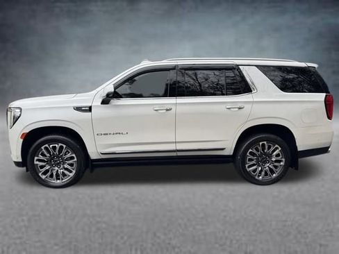 Used 2023 GMC Yukon Denali Ultimate image 2