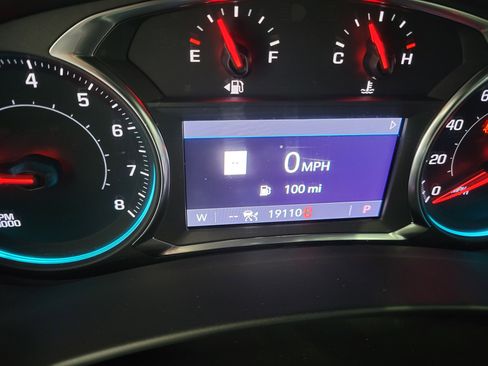 Certified 2022 Chevrolet Equinox RS w/ RS Leather Package image 16