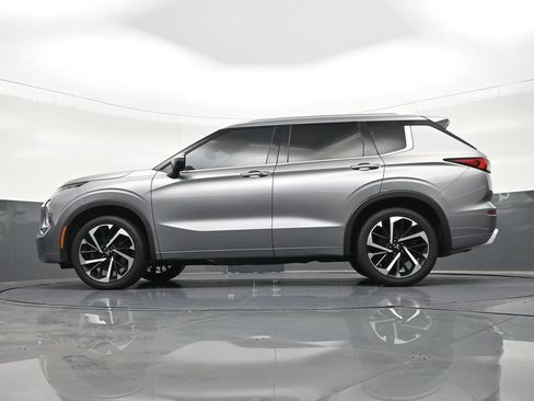 Used 2022 Mitsubishi Outlander SEL AWD/4WD image 23