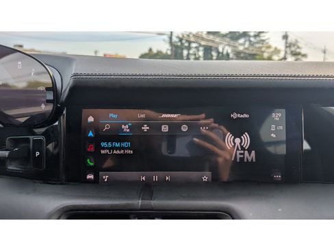 Used 2020 Porsche Taycan 4S image 25