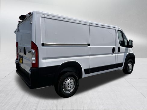 Used 2025 RAM ProMaster 2500 w/ Convenience Group FWD image 7