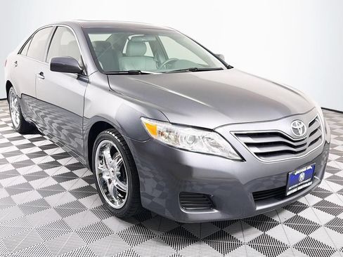 Used 2011 Toyota Camry LE w/ LE Extra-Value Pkg FWD image 27