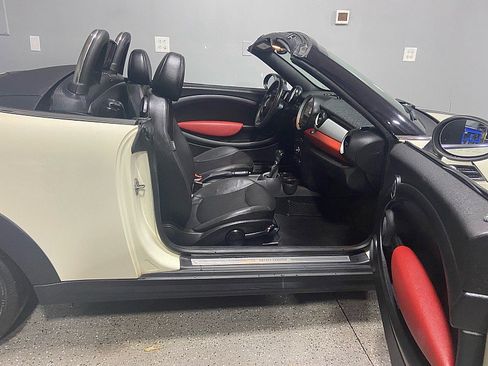 Used 2014 MINI Cooper Roadster image 21