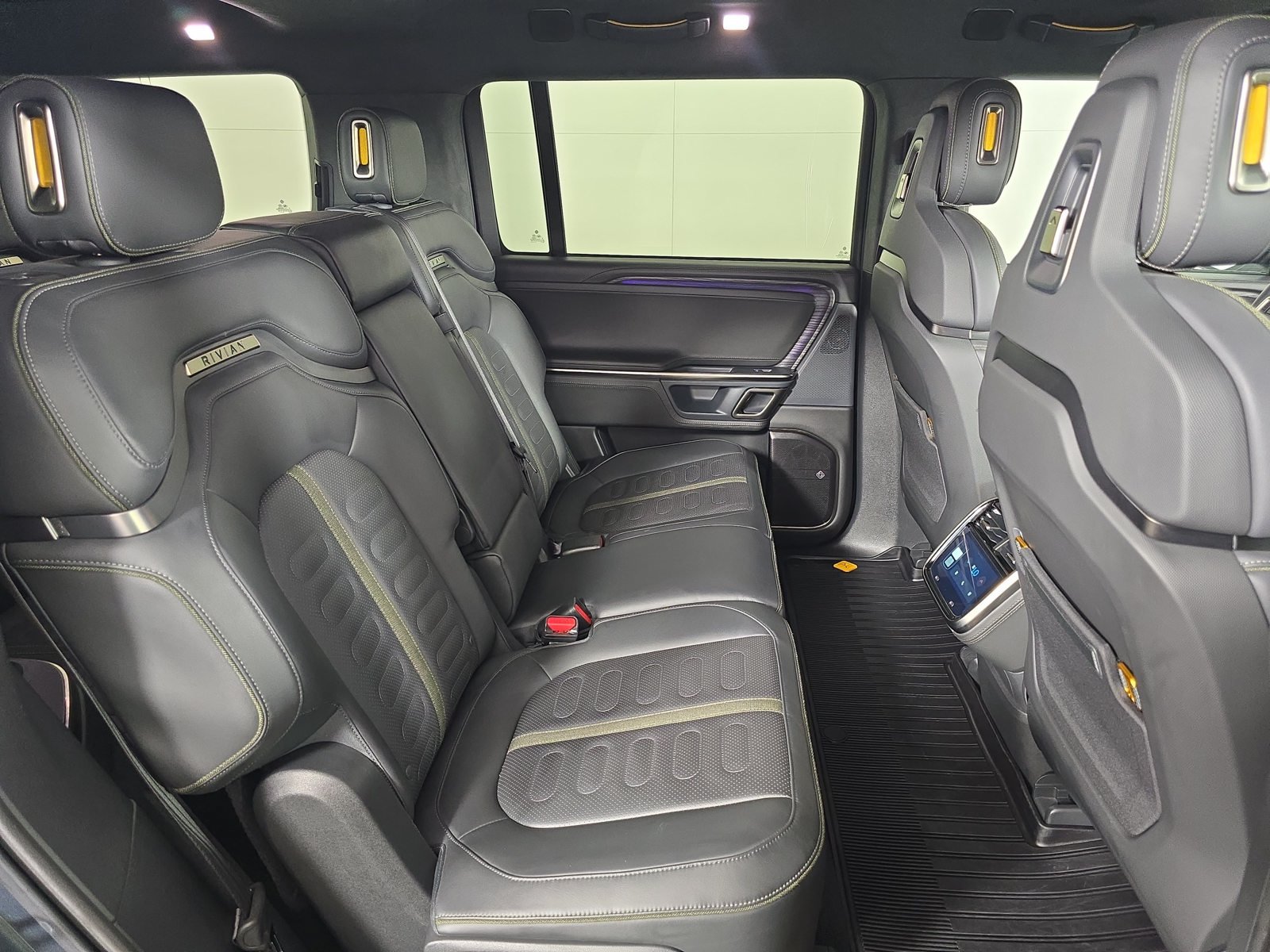 Used 2023 Rivian R1S Adventure Quad AWD/4WD image 23