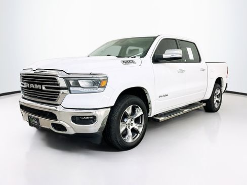 Used 2022 RAM 1500 Laramie AWD/4WD image 3