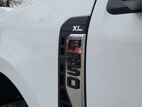 New 2026 Ford F250 XL image 16