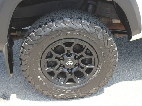 Used 2021 Toyota Tacoma 4x4 Access Cab image 31
